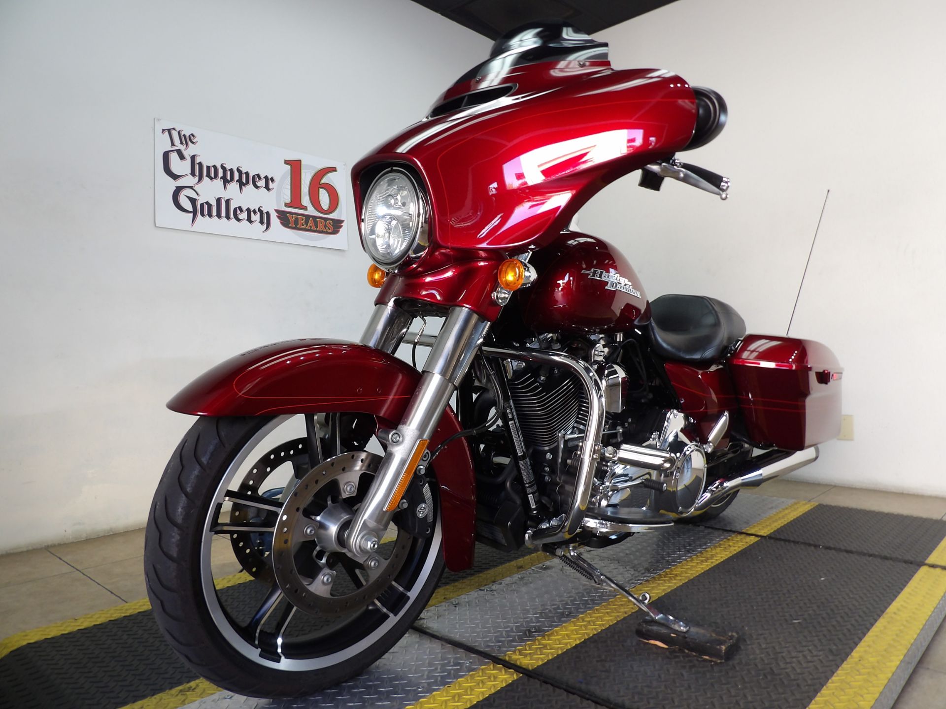 2016 Harley-Davidson Street Glide® Special in Temecula, California - Photo 35