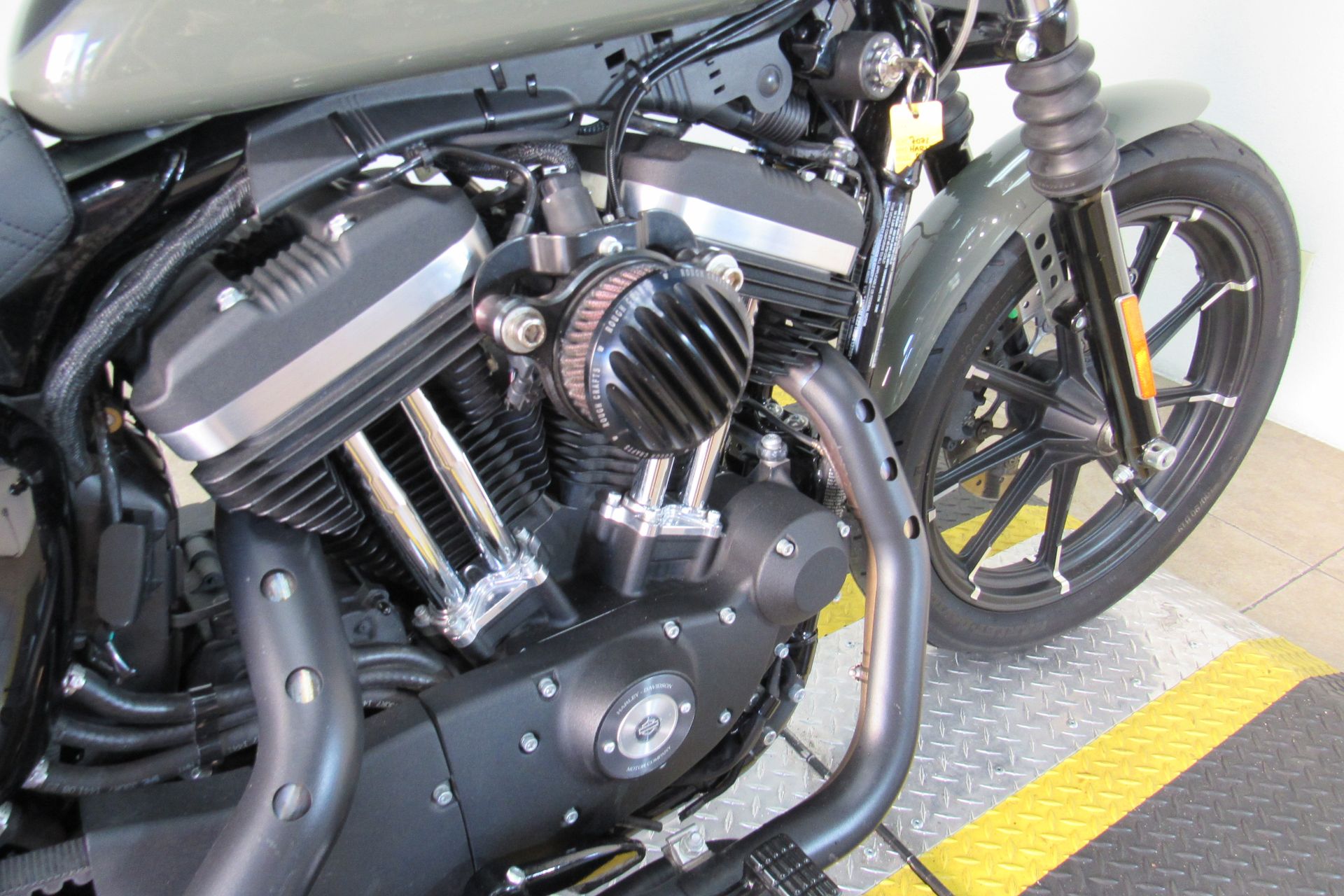 2021 Harley-Davidson Iron 883™ in Temecula, California - Photo 15