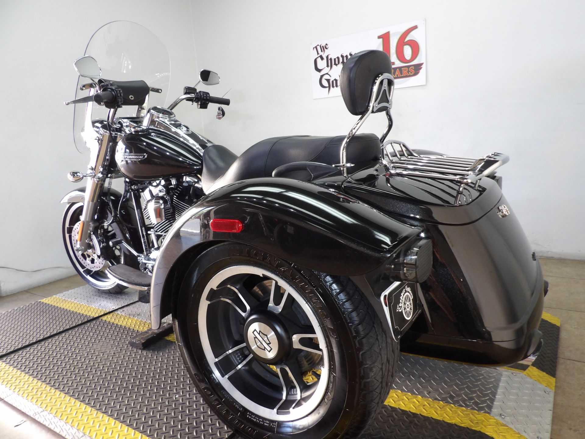 2016 Harley-Davidson Freewheeler™ in Temecula, California - Photo 4