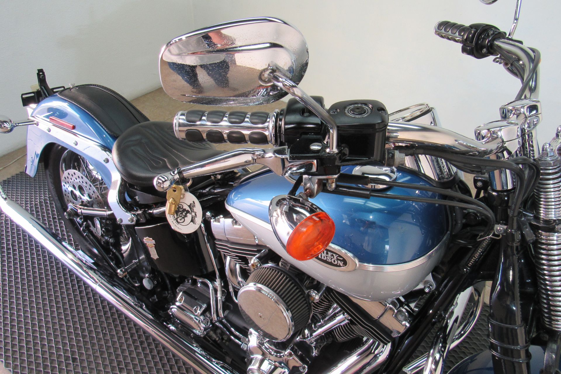 2005 Harley-Davidson FLSTSC/FLSTSCI Softail® Springer® Classic in Temecula, California - Photo 19