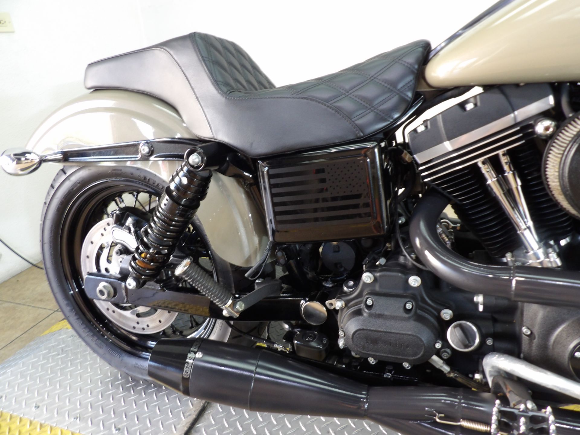 2014 Harley-Davidson Dyna® Street Bob® in Temecula, California - Photo 15