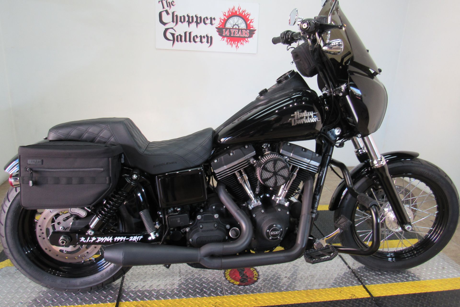 2014 Harley-Davidson Dyna® Street Bob® in Temecula, California - Photo 5
