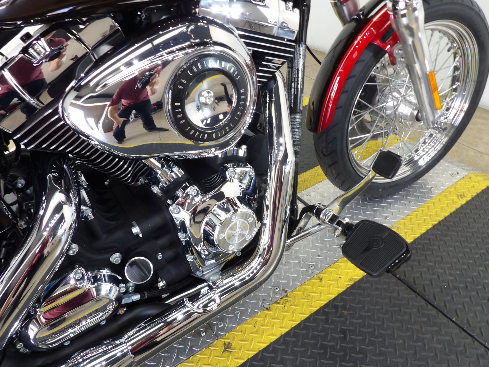 2013 Harley-Davidson Dyna® Super Glide® Custom in Temecula, California - Photo 17