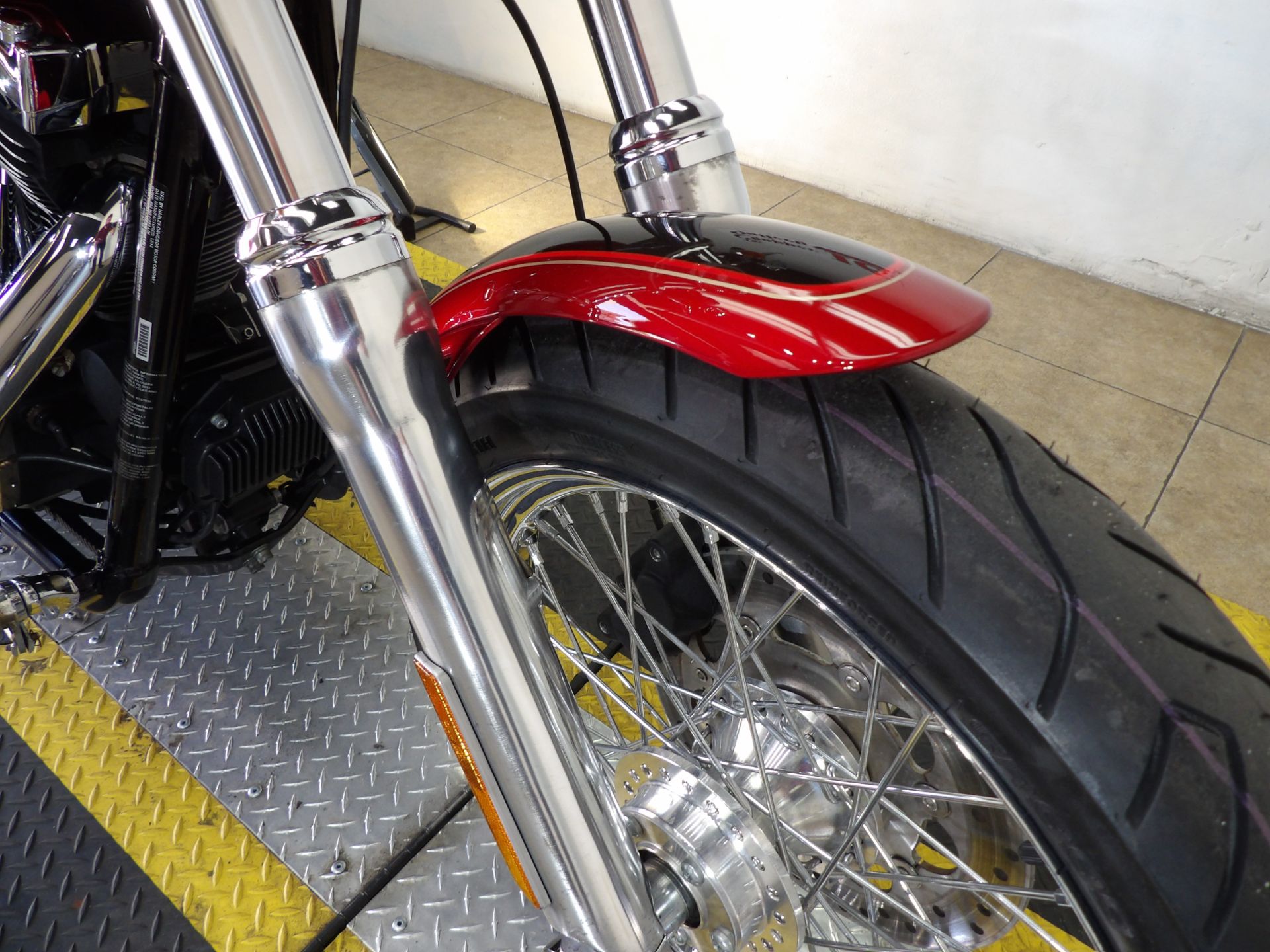 2013 Harley-Davidson Dyna® Super Glide® Custom in Temecula, California - Photo 21