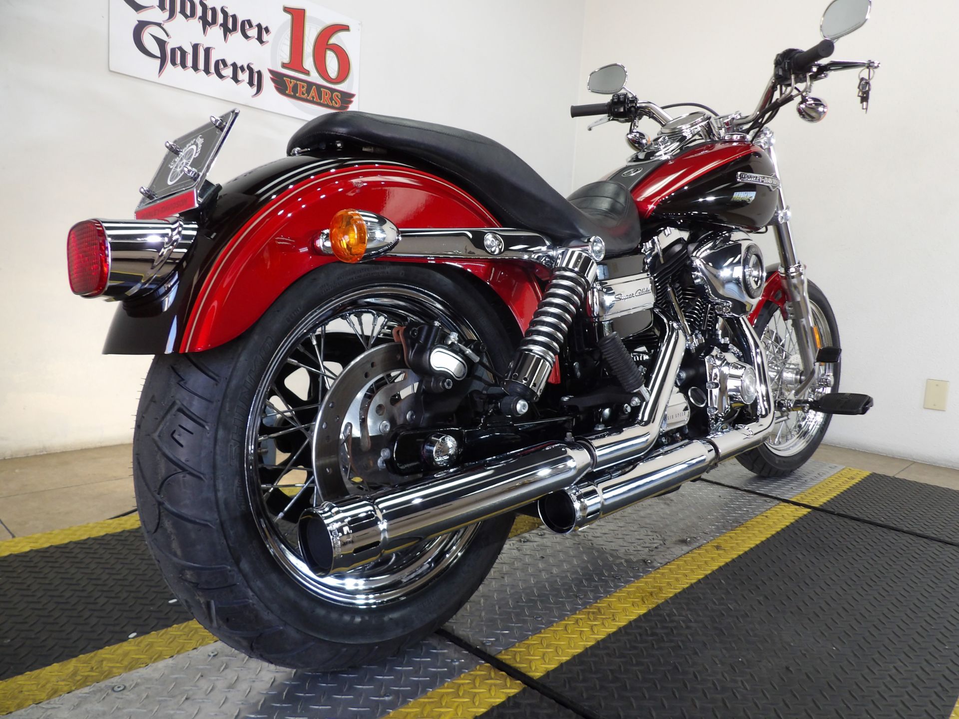 2013 Harley-Davidson Dyna® Super Glide® Custom in Temecula, California - Photo 33