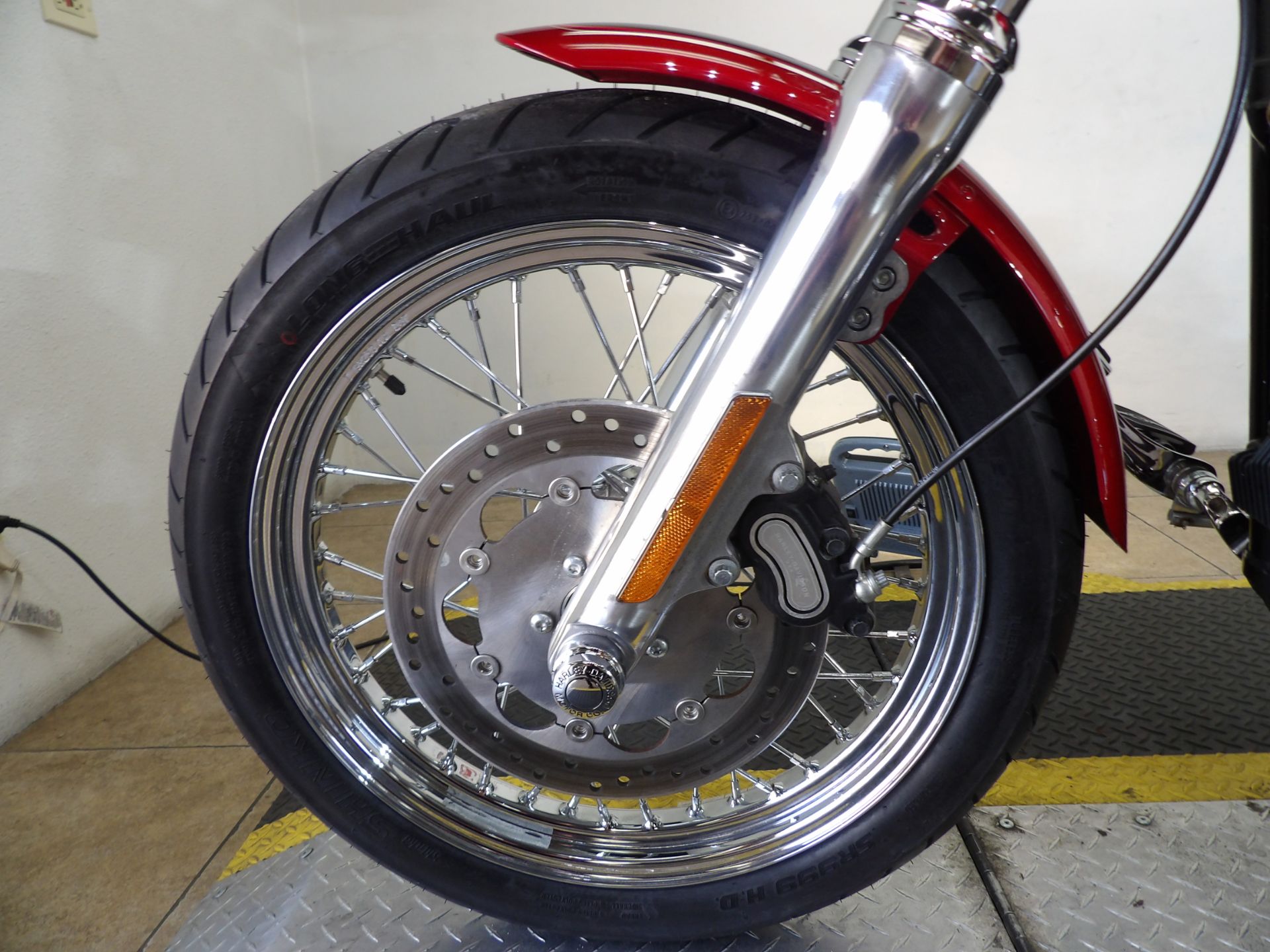 2013 Harley-Davidson Dyna® Super Glide® Custom in Temecula, California - Photo 20