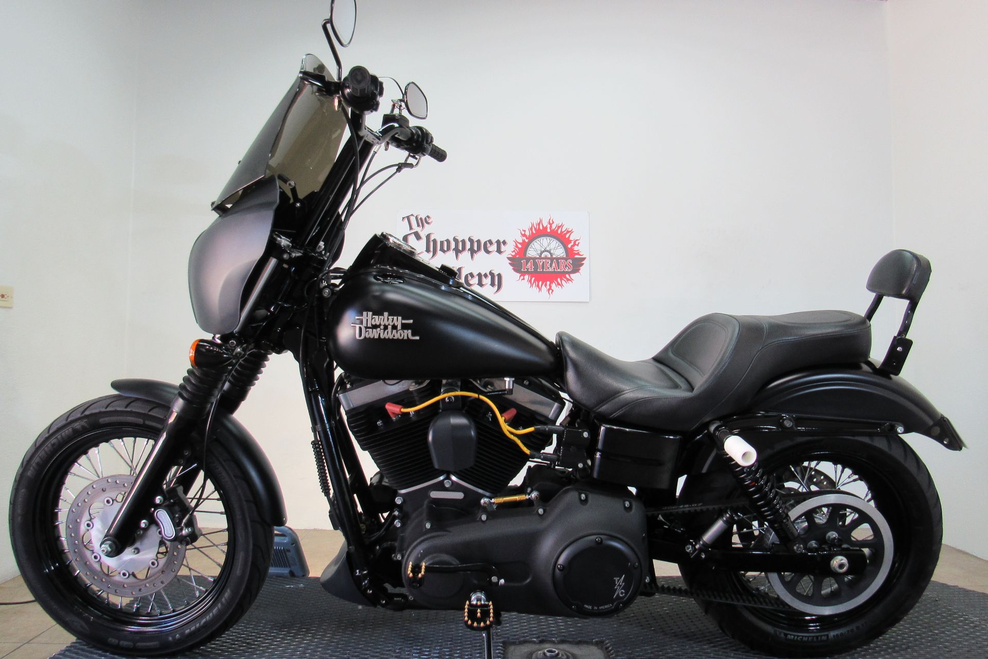 2013 Harley-Davidson Dyna® Street Bob® in Temecula, California - Photo 2