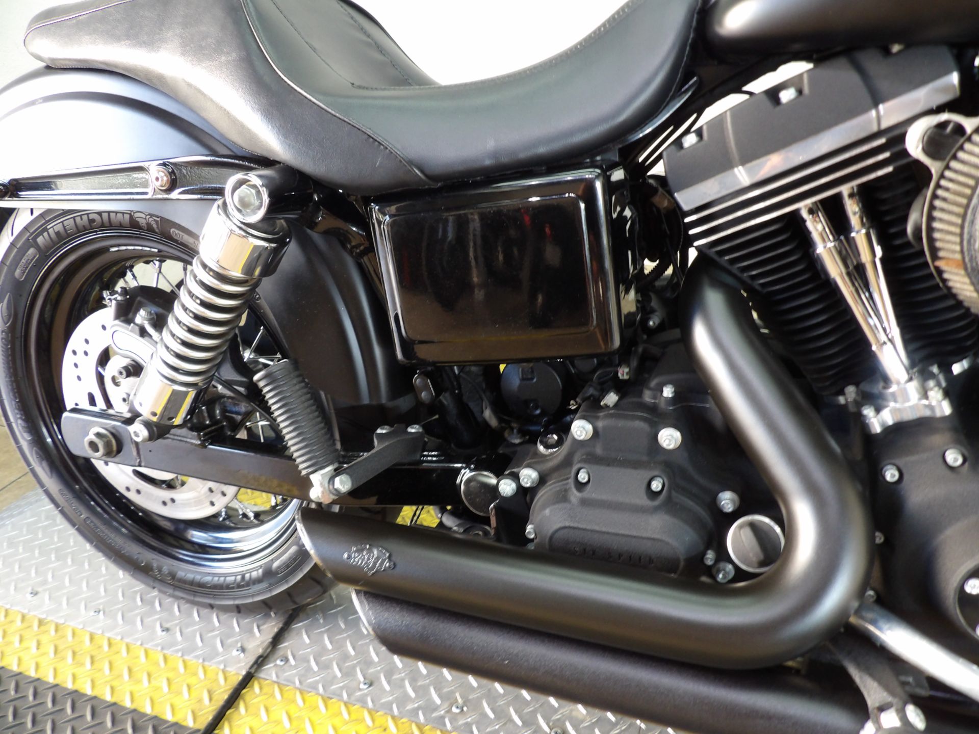2013 Harley-Davidson Dyna® Street Bob® in Temecula, California - Photo 13