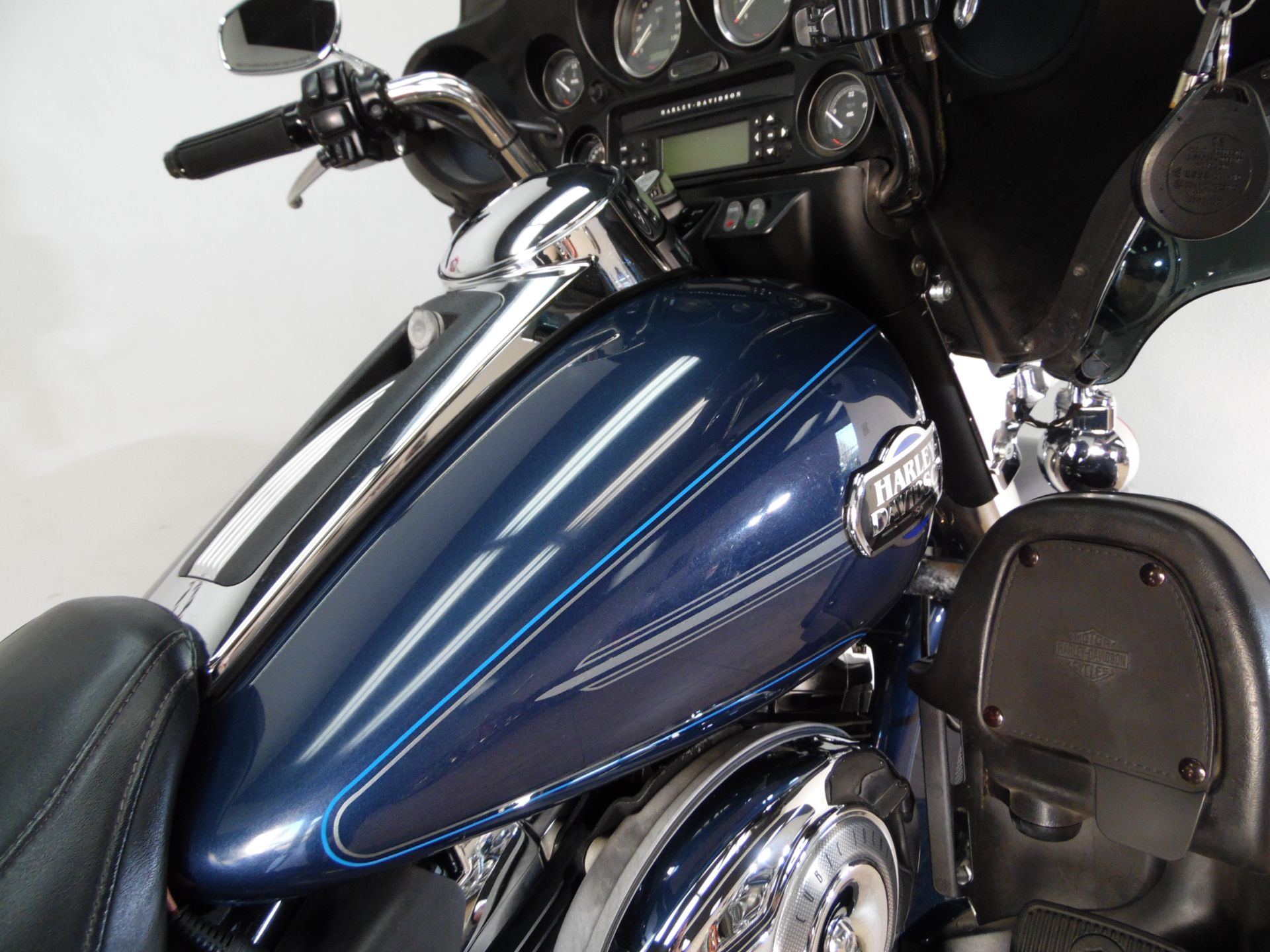 2008 Harley-Davidson Ultra Classic® Electra Glide® in Temecula, California - Photo 19