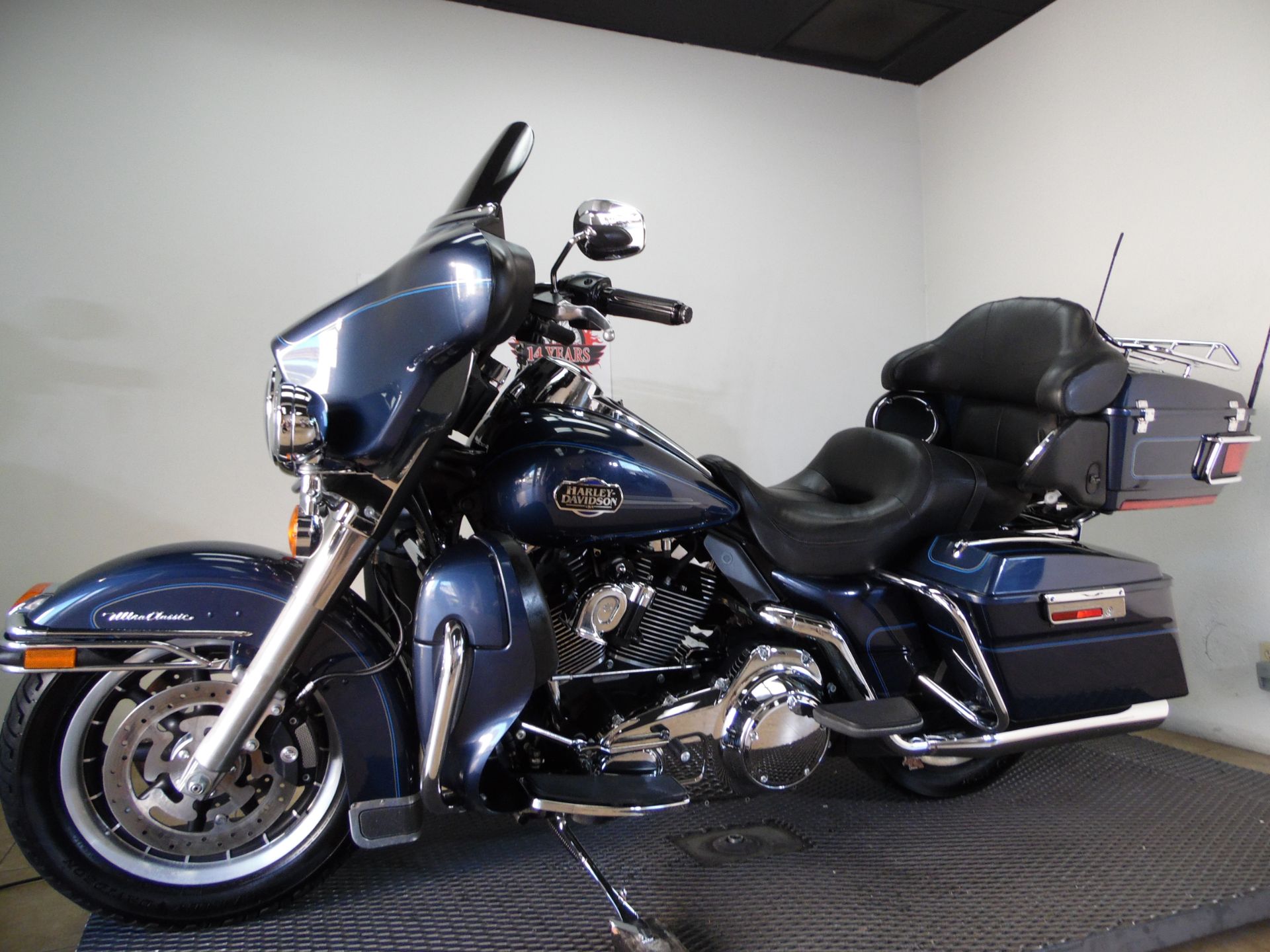 2008 Harley-Davidson Ultra Classic® Electra Glide® in Temecula, California - Photo 4