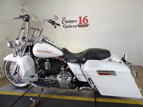 2012 Harley-Davidson Road King® Classic in Temecula, California - Photo 10