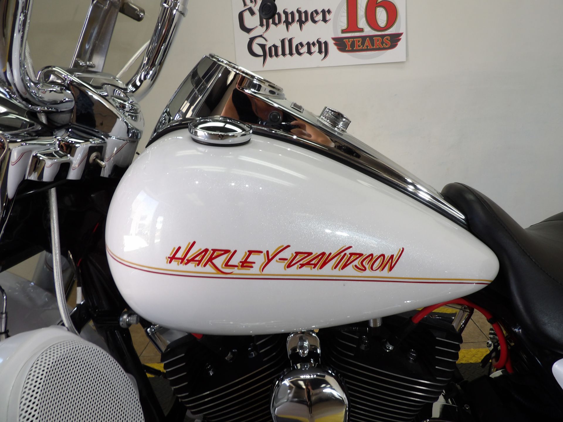 2012 Harley-Davidson Road King® Classic in Temecula, California - Photo 12