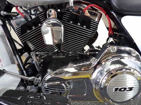 2012 Harley-Davidson Road King® Classic in Temecula, California - Photo 16