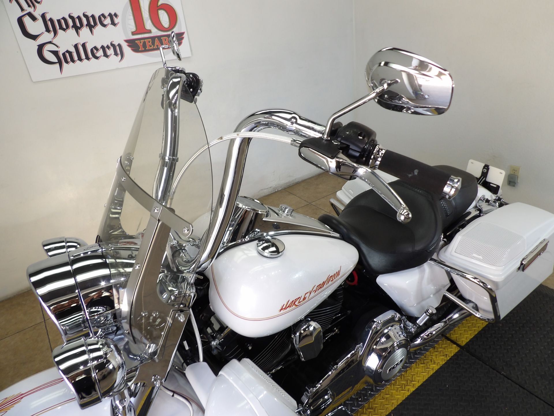 2012 Harley-Davidson Road King® Classic in Temecula, California - Photo 24