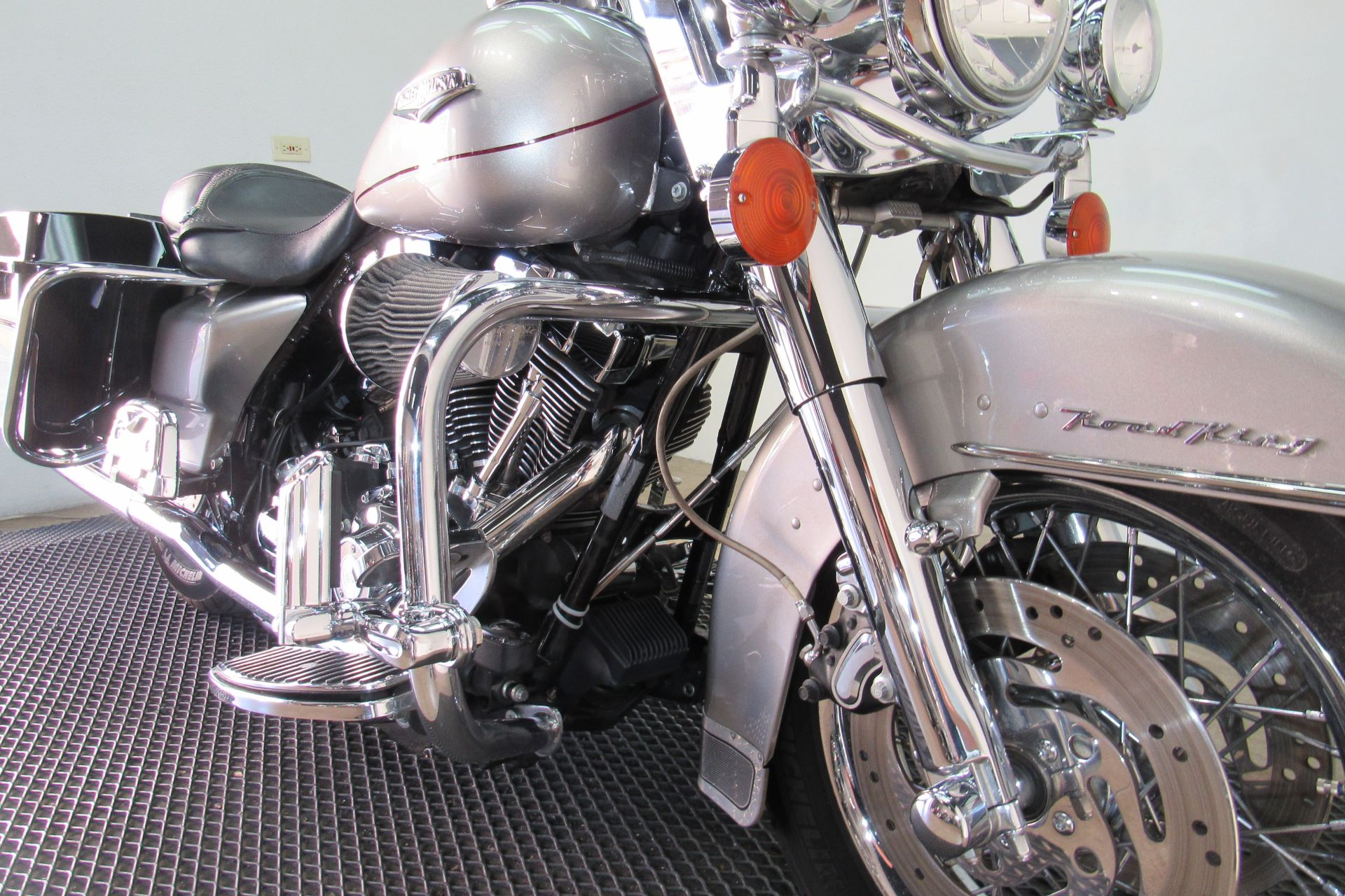 2007 Harley-Davidson FLHRC Road King® Classic in Temecula, California - Photo 17