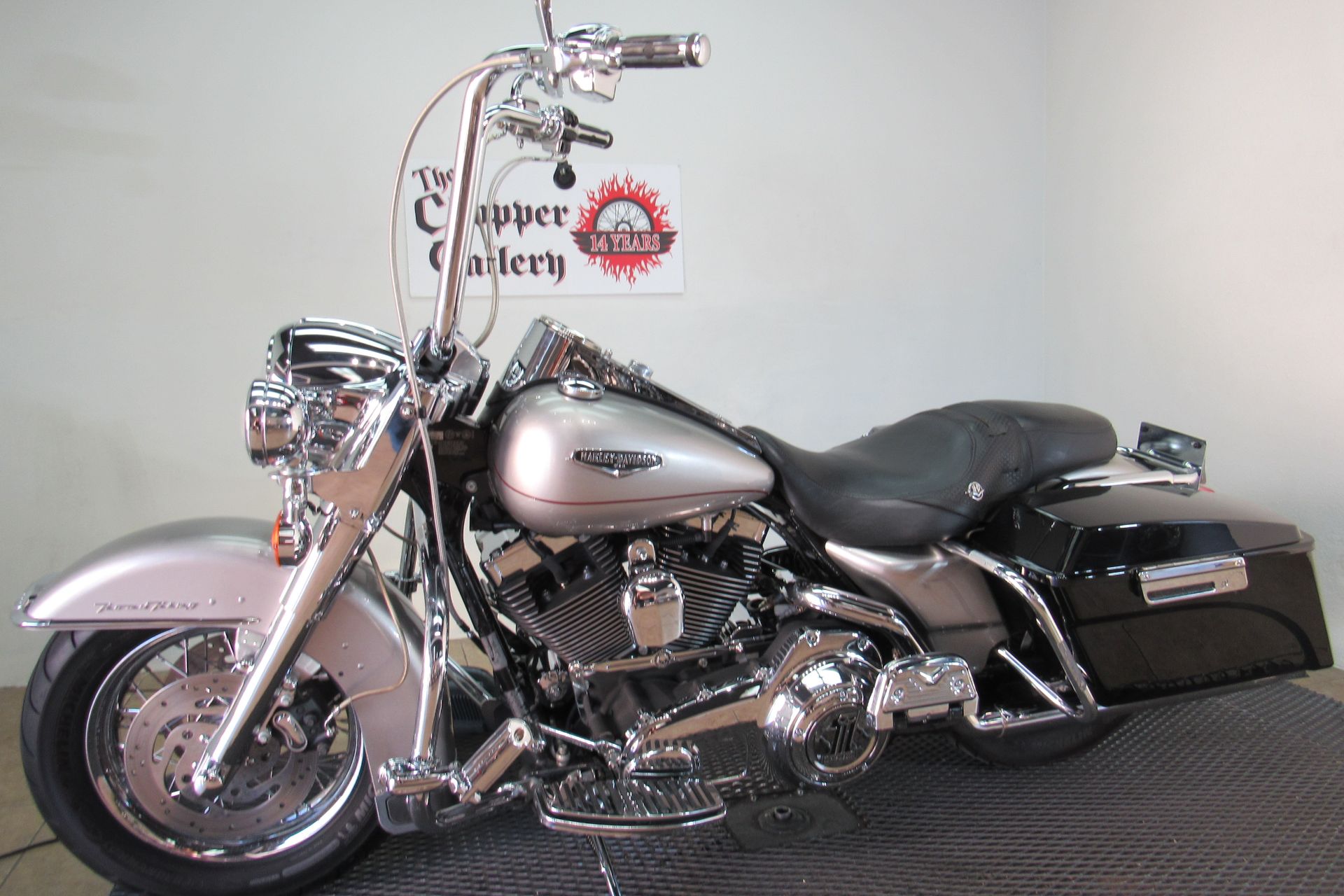 2007 Harley-Davidson FLHRC Road King® Classic in Temecula, California - Photo 4