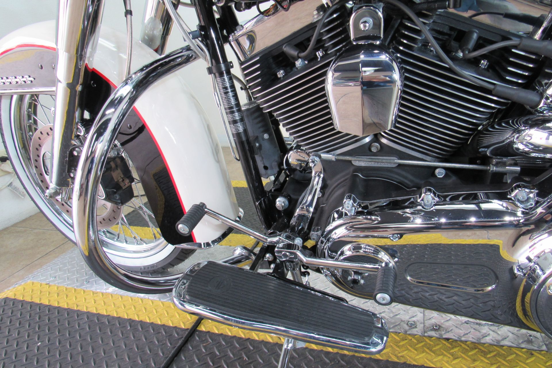 2016 Harley-Davidson Softail® Deluxe in Temecula, California - Photo 16