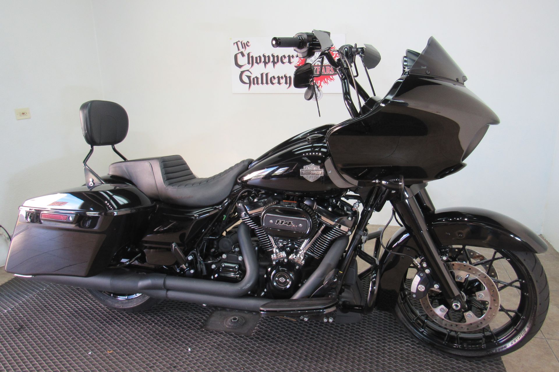 2021 Harley-Davidson Road Glide® Special in Temecula, California - Photo 3