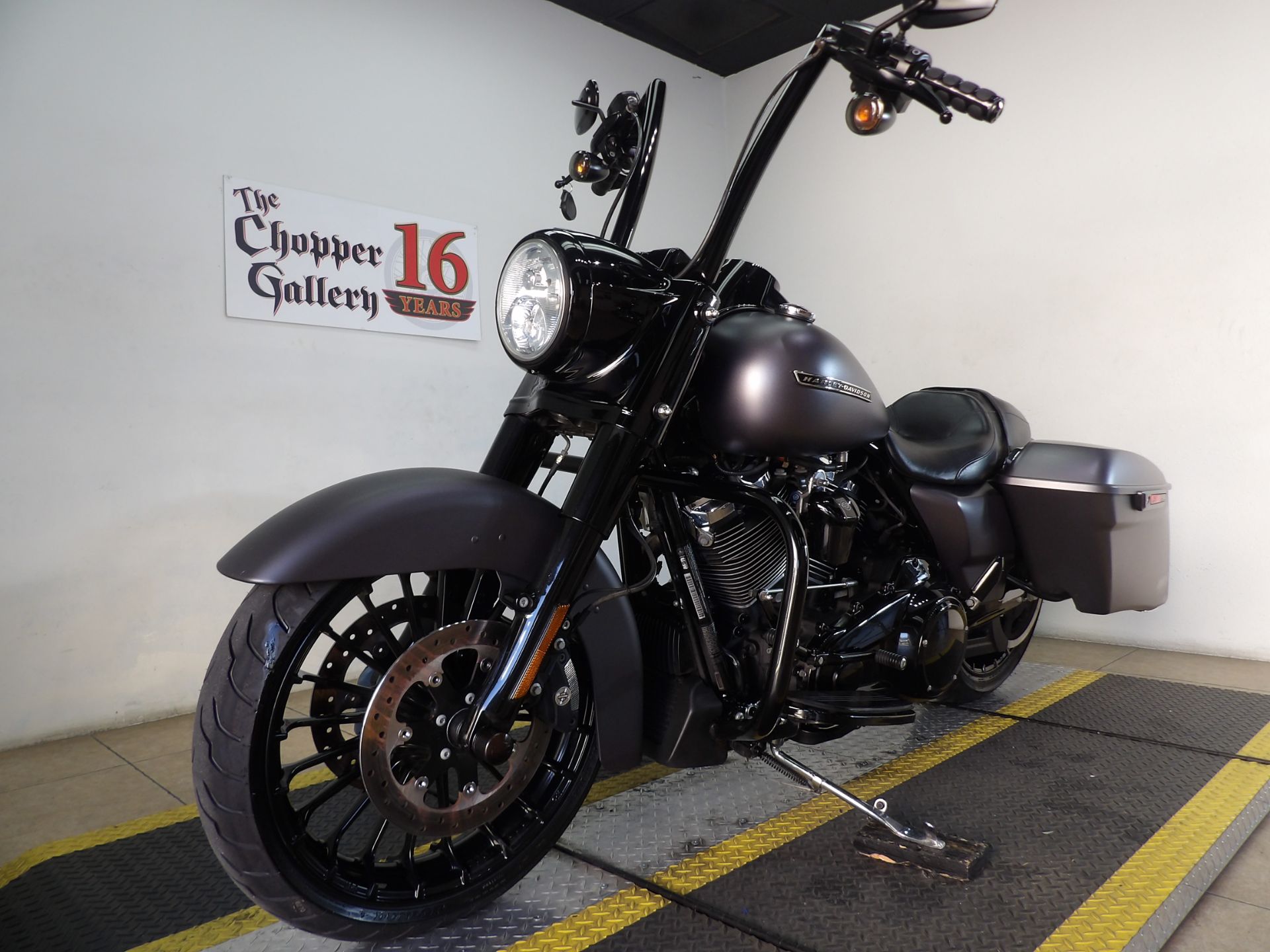 2017 Harley-Davidson Road King® Special in Temecula, California - Photo 35