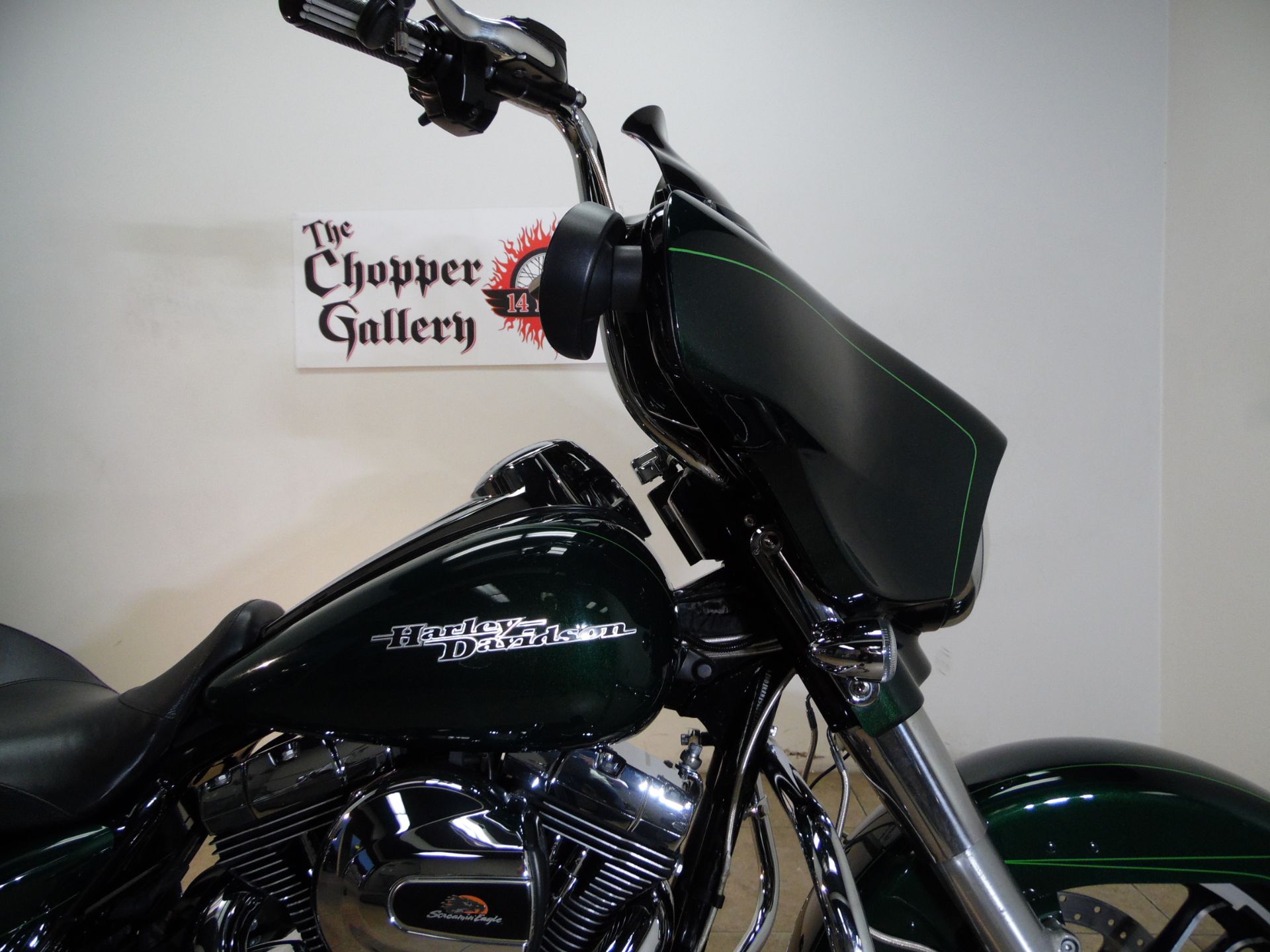 2016 Harley-Davidson Street Glide® Special in Temecula, California - Photo 19