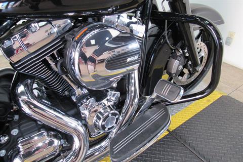 2016 Harley-Davidson Street Glide® Special in Temecula, California - Photo 15