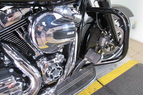 2016 Harley-Davidson Street Glide® Special in Temecula, California - Photo 15