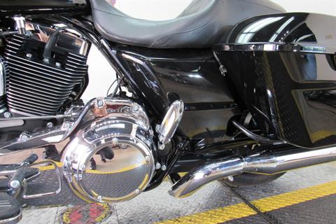 2016 Harley-Davidson Street Glide® Special in Temecula, California - Photo 14