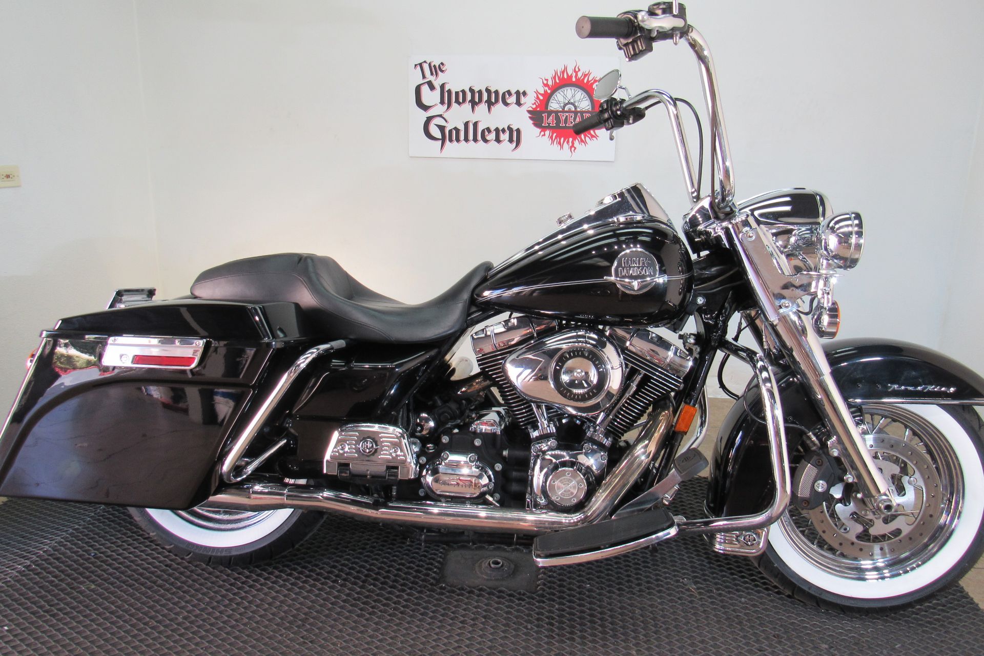 2008 Harley-Davidson Road King® Classic in Temecula, California - Photo 10