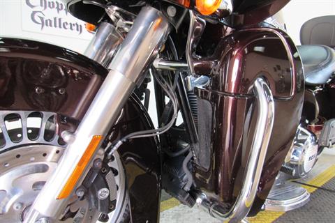 2011 Harley-Davidson Road Glide® Ultra in Temecula, California - Photo 18