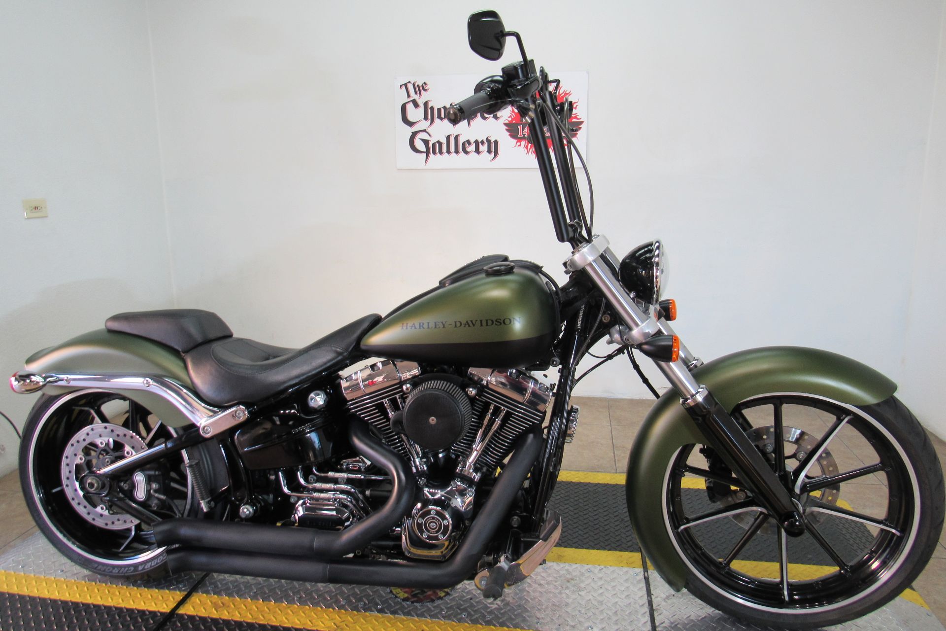 2016 Harley-Davidson Breakout® in Temecula, California - Photo 3