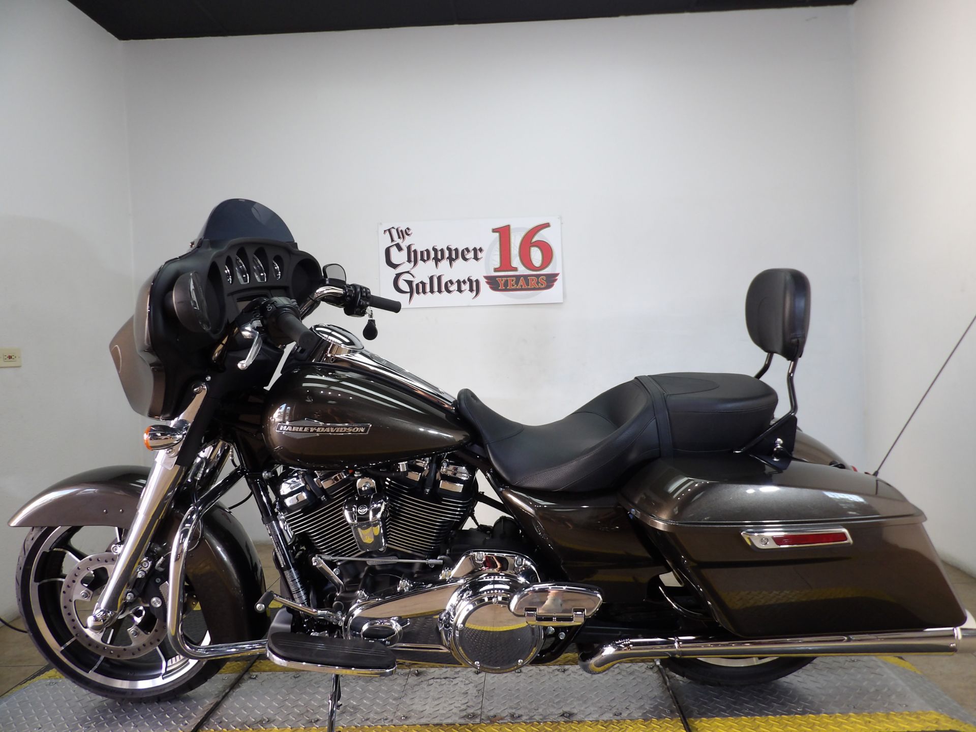 2021 Harley-Davidson Street Glide® in Temecula, California - Photo 2
