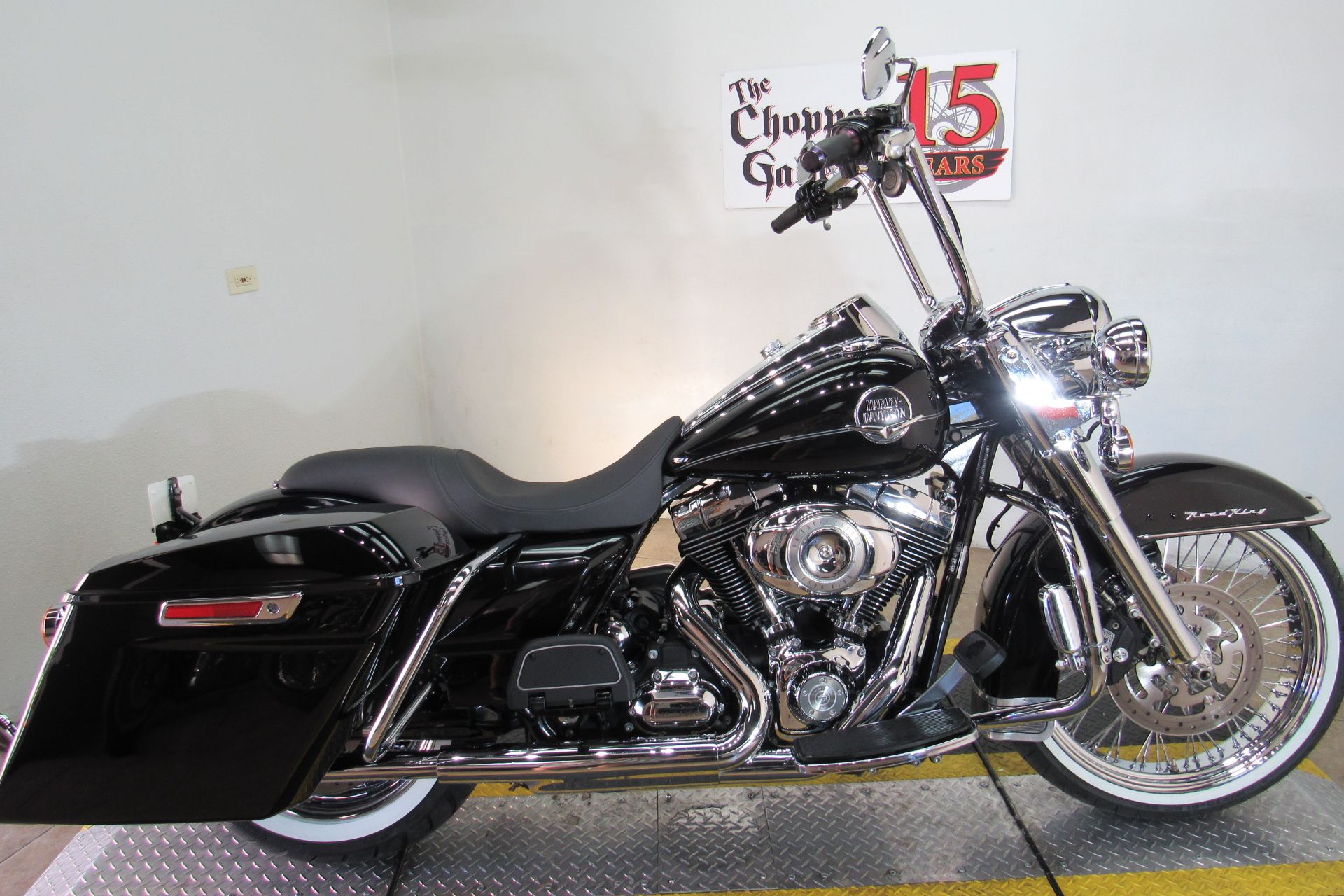2010 Harley-Davidson Road King® Classic in Temecula, California - Photo 5