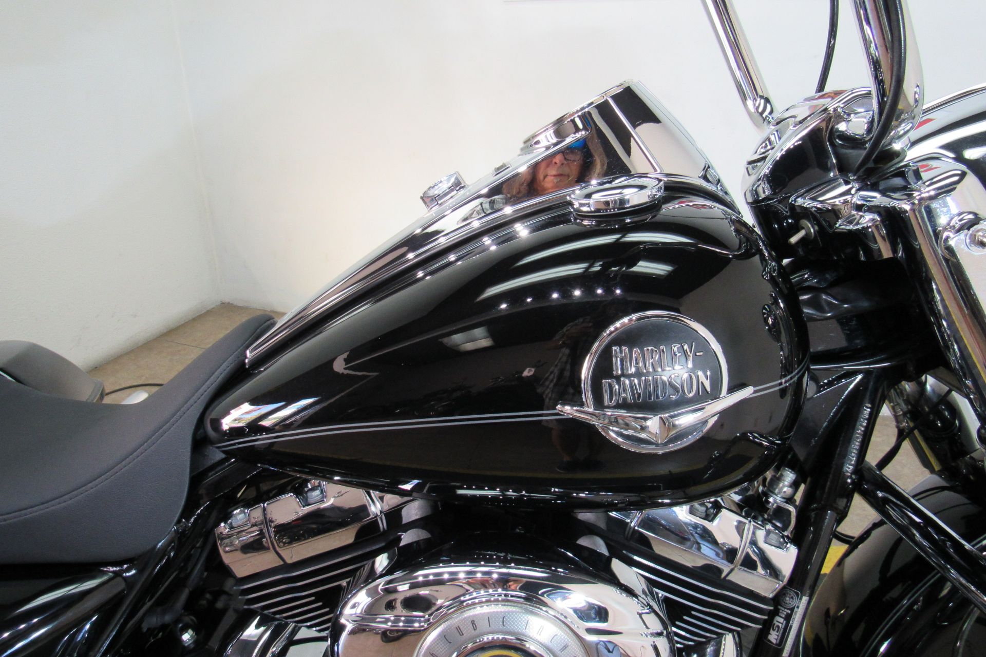 2010 Harley-Davidson Road King® Classic in Temecula, California - Photo 6