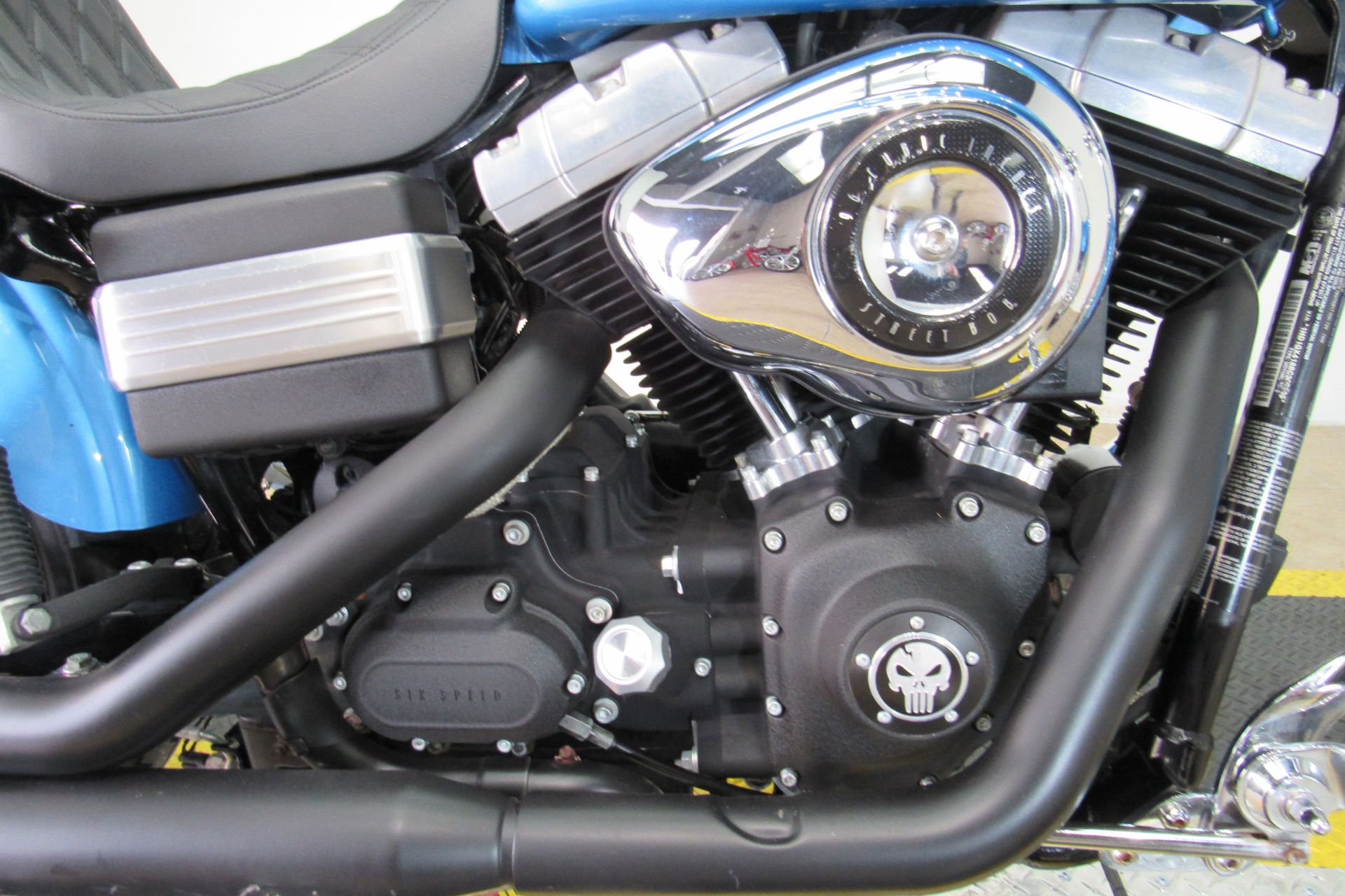 2011 Harley-Davidson Dyna® Street Bob® in Temecula, California - Photo 21