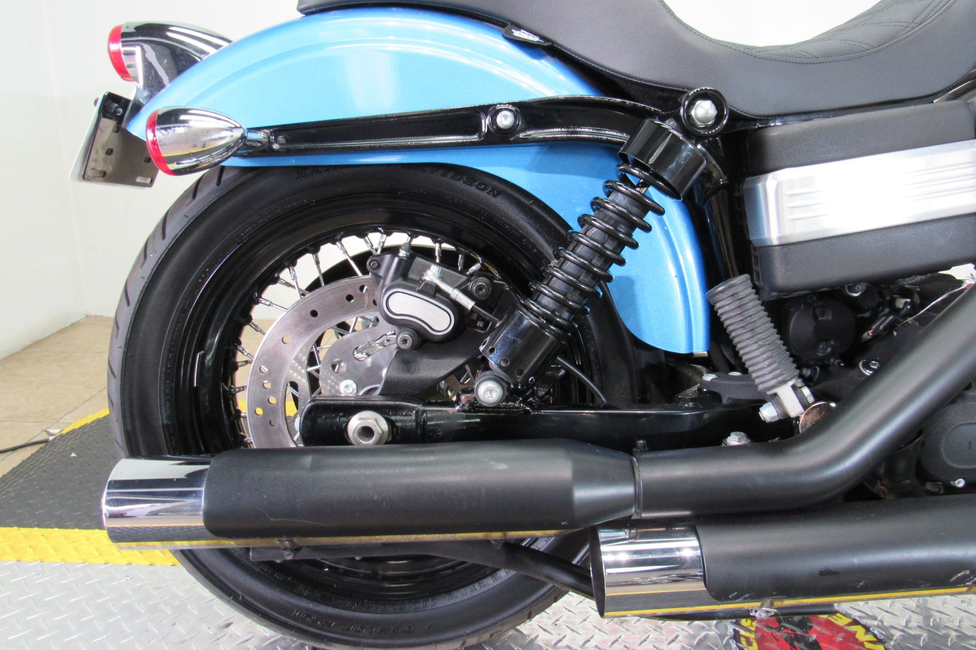 2011 Harley-Davidson Dyna® Street Bob® in Temecula, California - Photo 31
