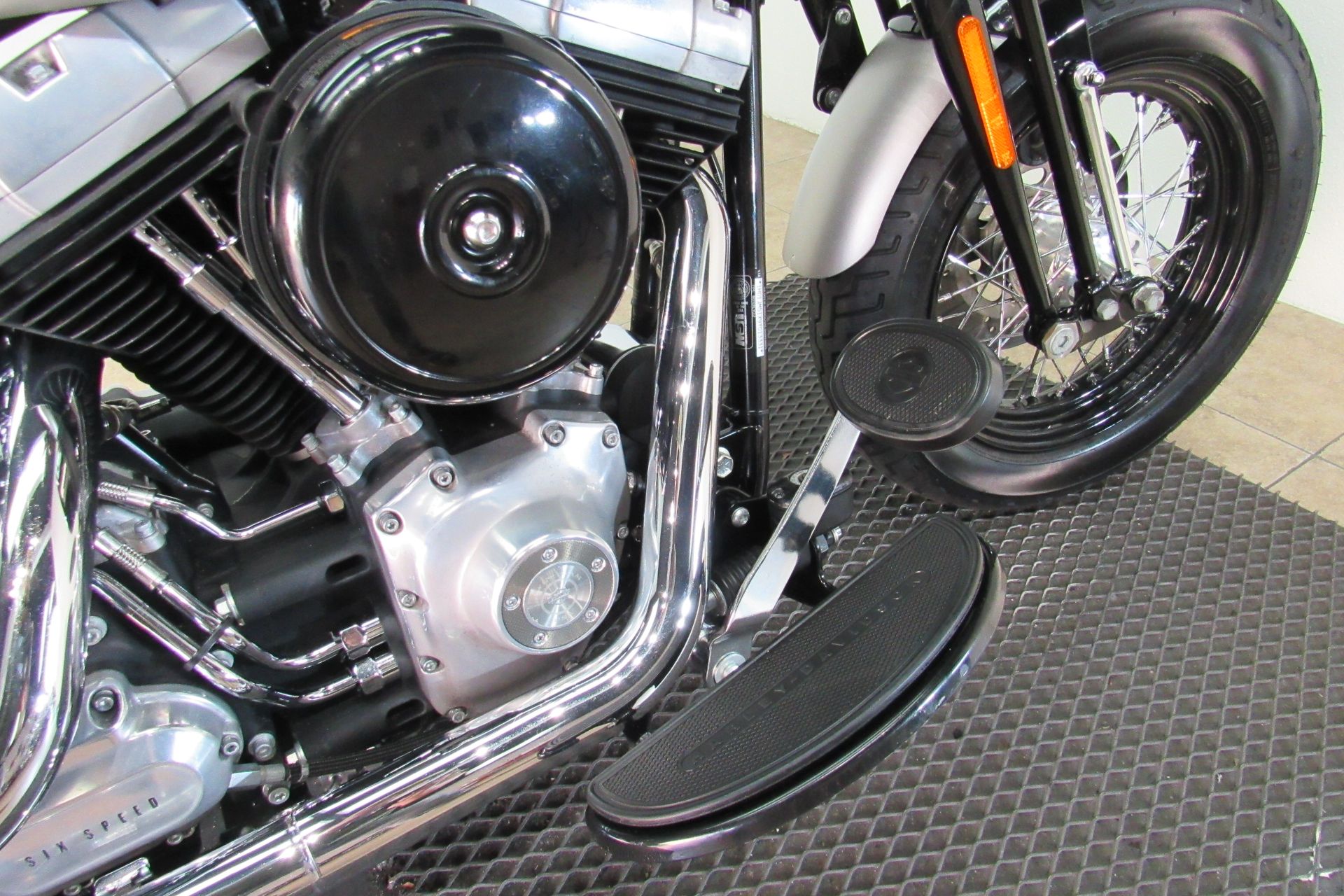 2009 Harley-Davidson Softail® Cross Bones™ in Temecula, California - Photo 15