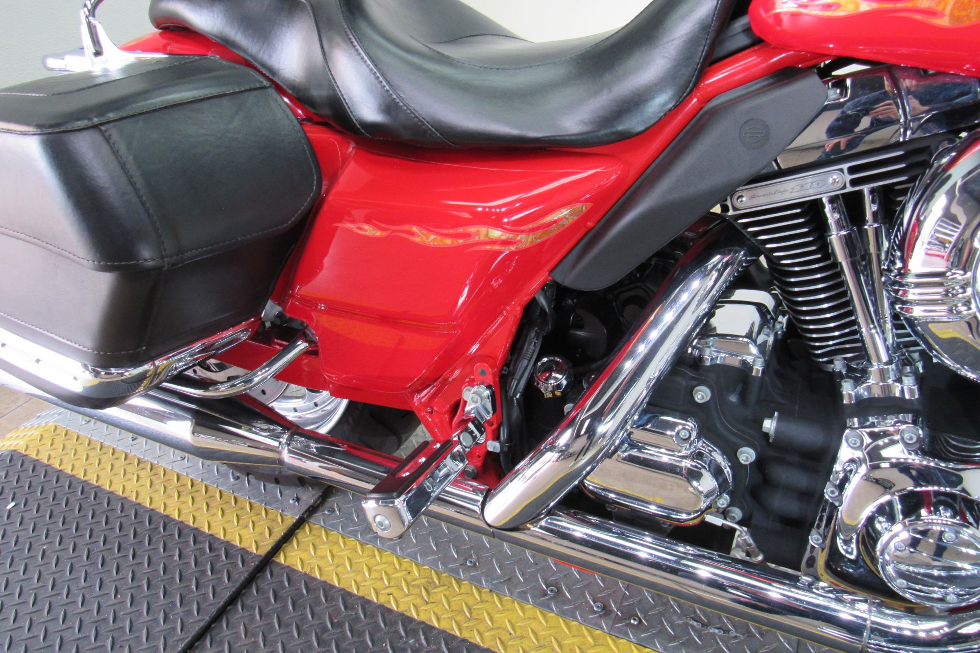 2007 Harley-Davidson CVO™ Screamin' Eagle® Road King® in Temecula, California - Photo 20