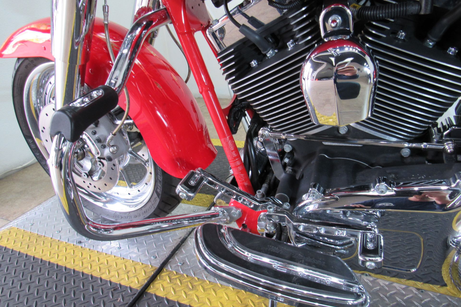 2007 Harley-Davidson CVO™ Screamin' Eagle® Road King® in Temecula, California - Photo 23