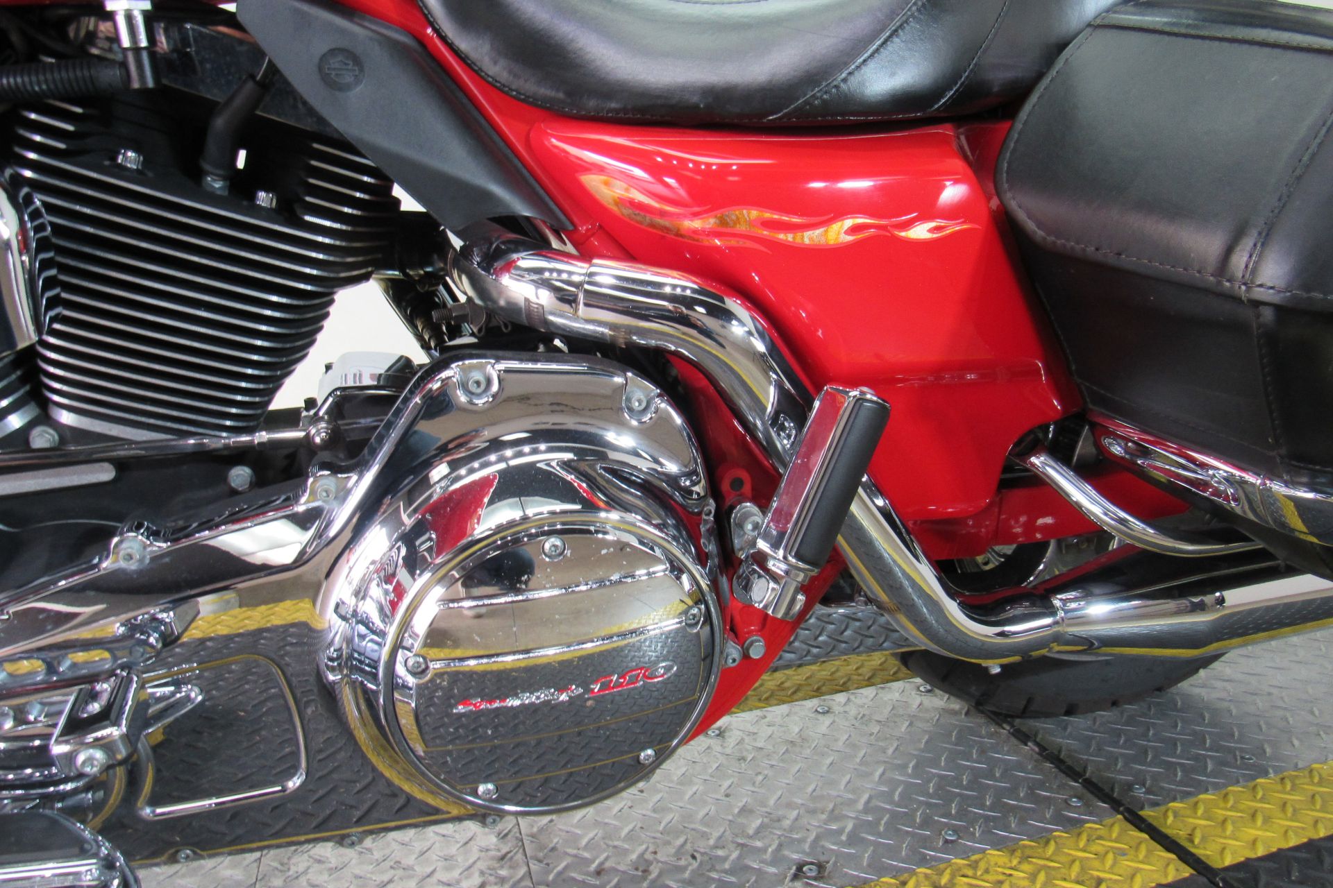 2007 Harley-Davidson CVO™ Screamin' Eagle® Road King® in Temecula, California - Photo 21