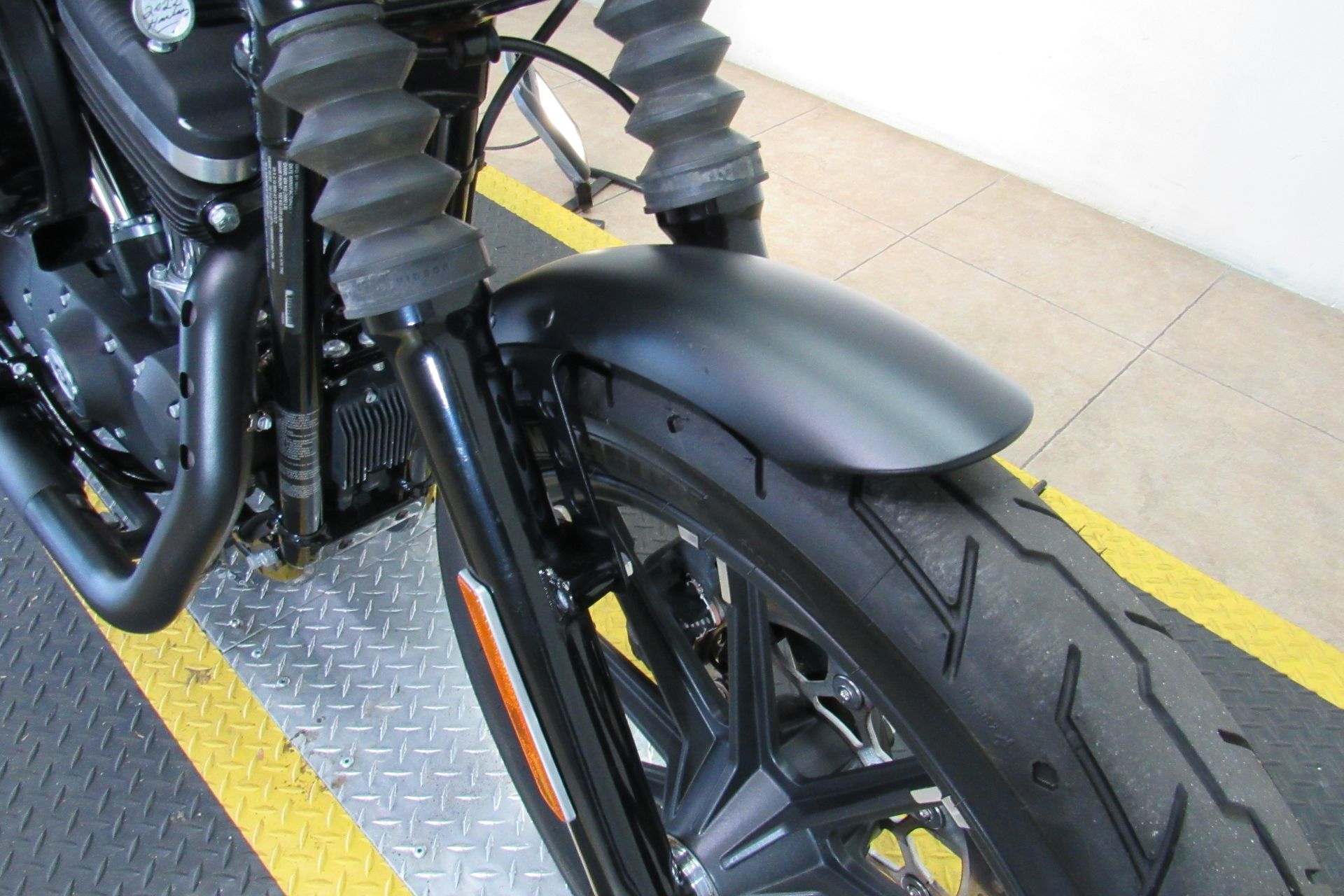 2022 Harley-Davidson Iron 883™ in Temecula, California - Photo 21
