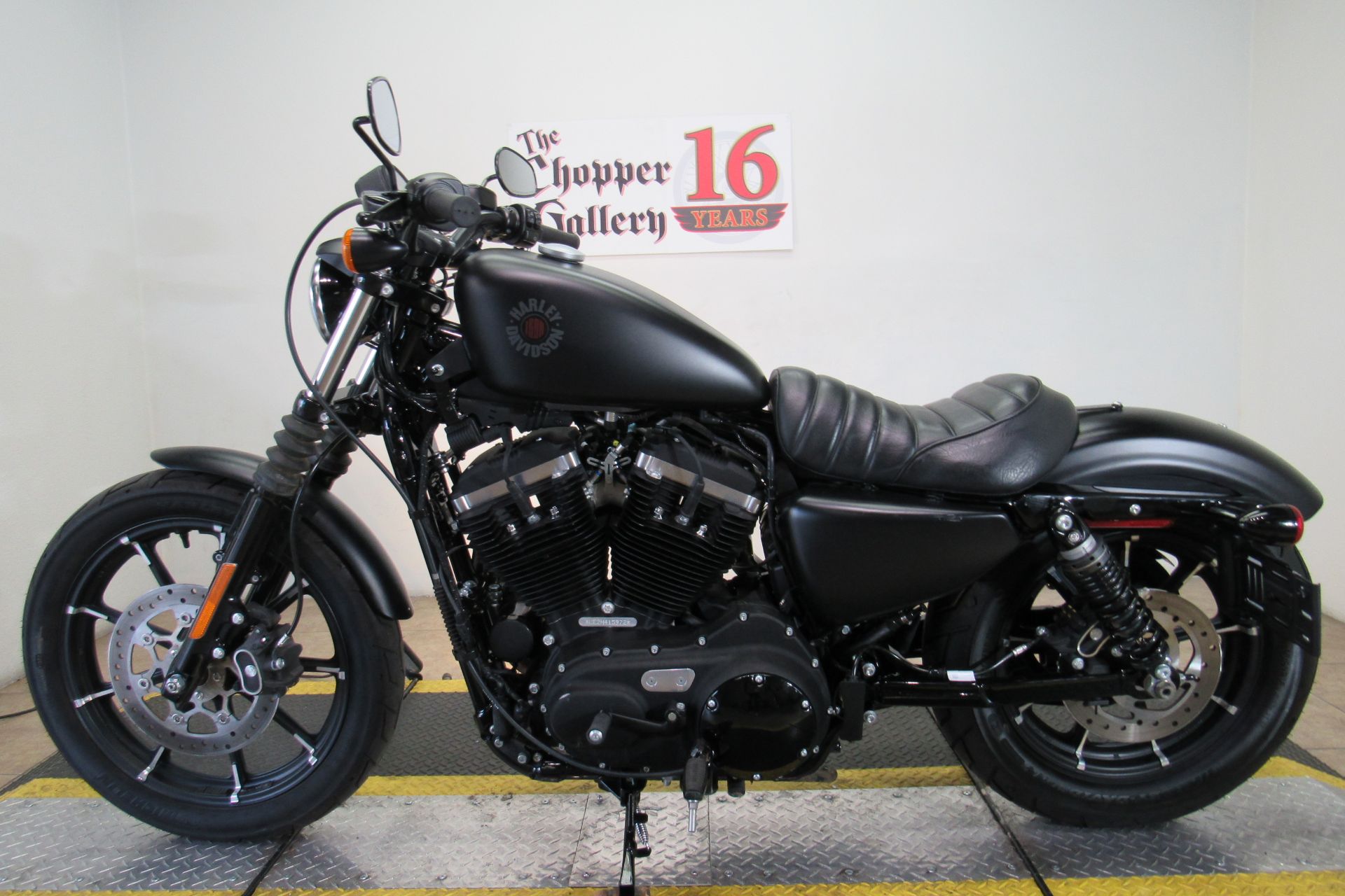 2022 Harley-Davidson Iron 883™ in Temecula, California - Photo 2