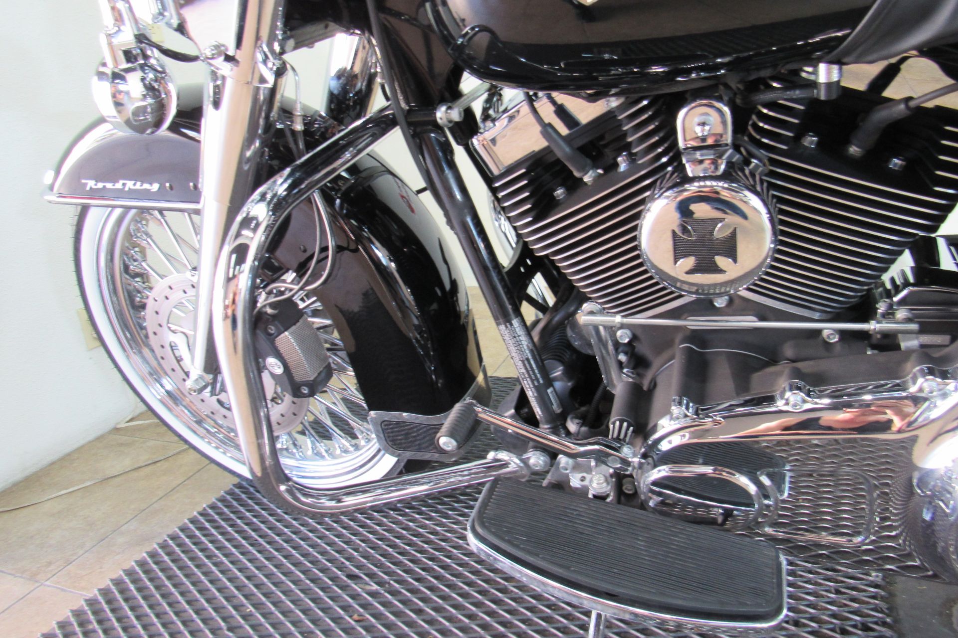2012 Harley-Davidson Road King® Classic in Temecula, California - Photo 34