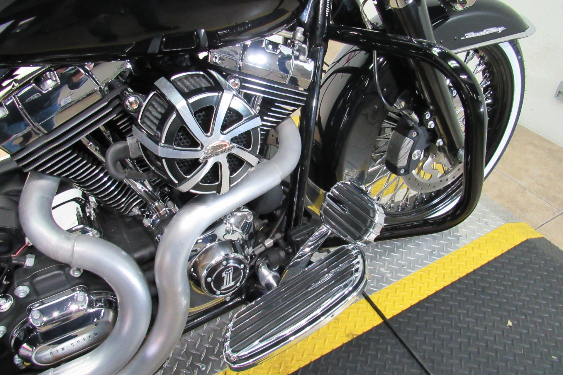 2014 Harley-Davidson Road King® in Temecula, California - Photo 15