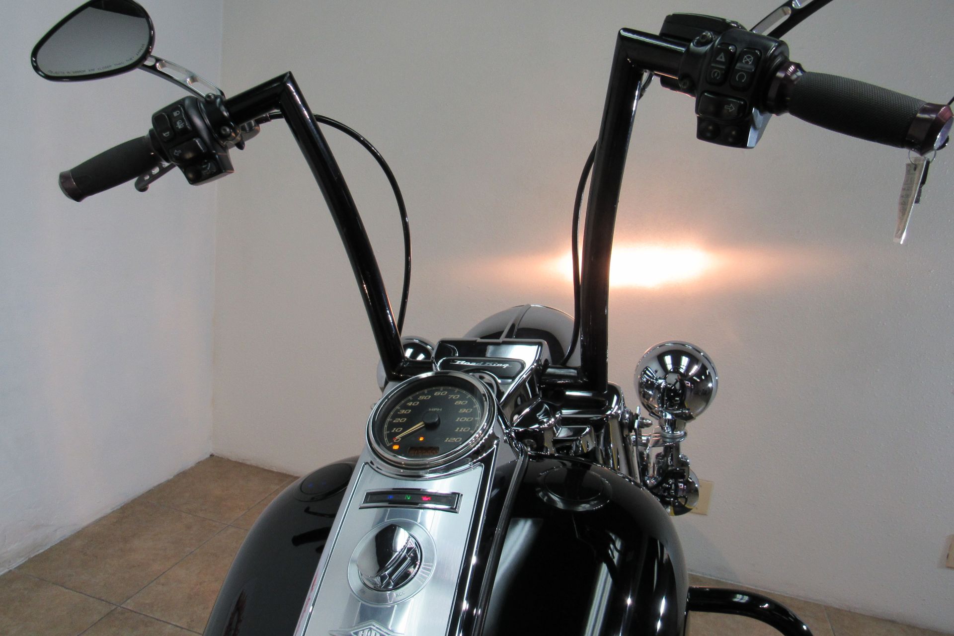 2014 Harley-Davidson Road King® in Temecula, California - Photo 30