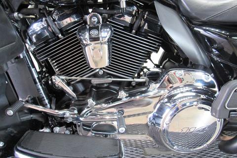2019 Harley-Davidson Road Glide® Ultra in Temecula, California - Photo 12