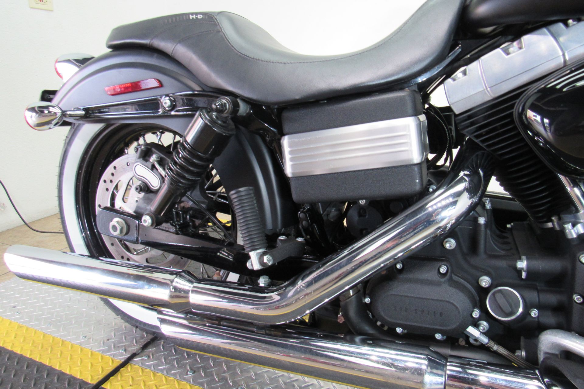 2012 Harley-Davidson Dyna® Street Bob® in Temecula, California - Photo 13