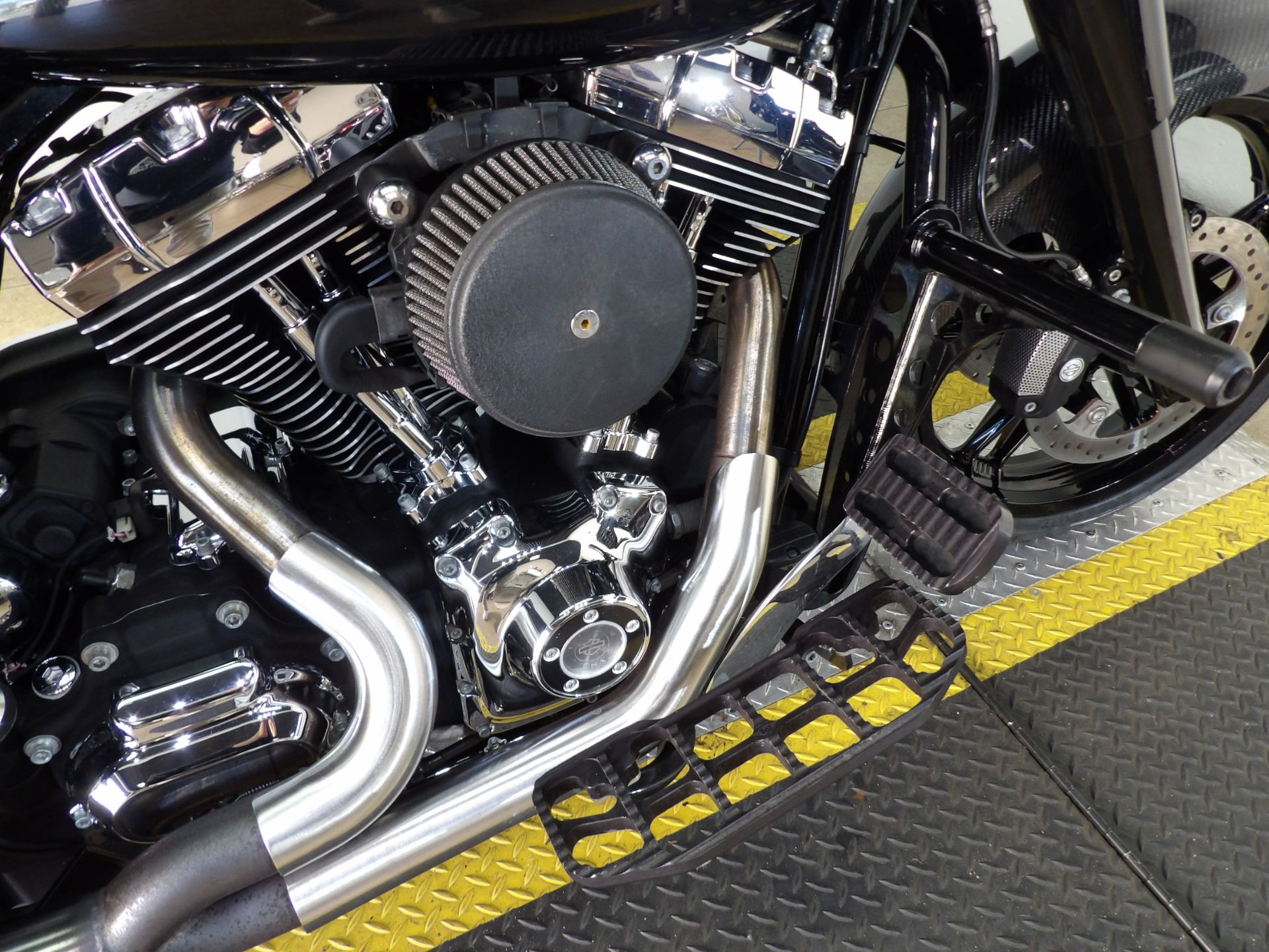 2015 Harley-Davidson Road Glide® Special in Temecula, California - Photo 18