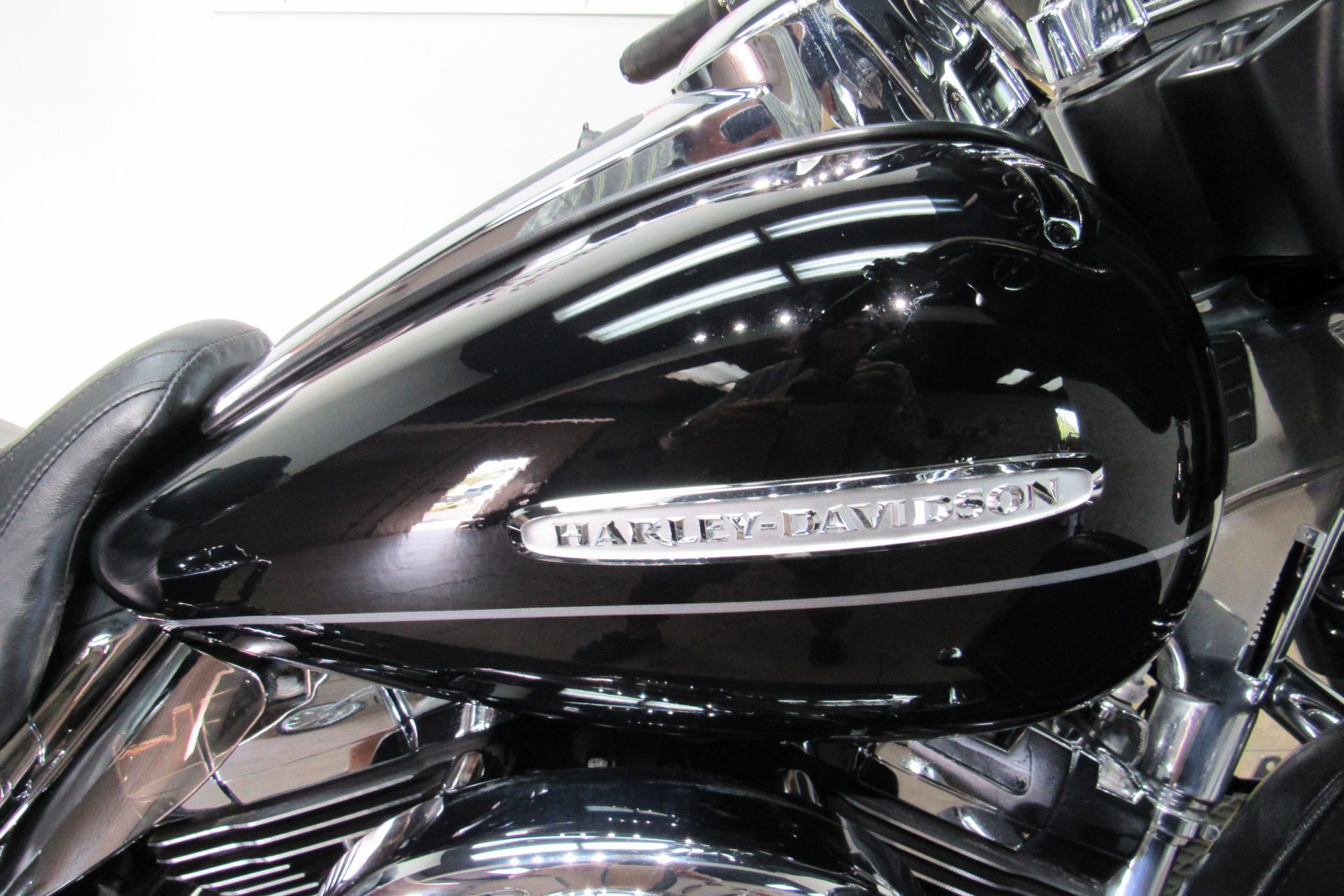 2012 Harley-Davidson Electra Glide® Ultra Limited in Temecula, California - Photo 5
