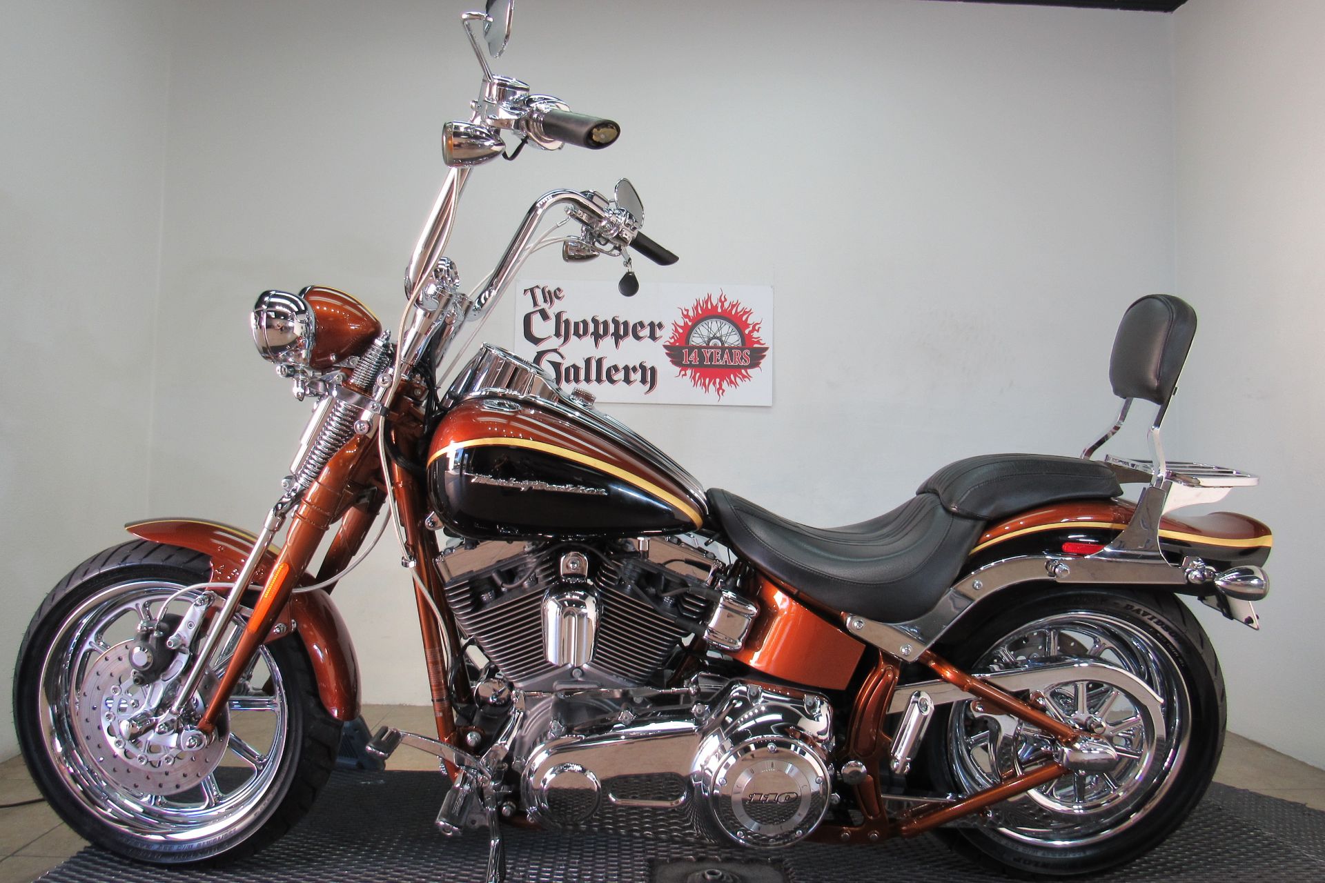 2008 Harley-Davidson CVO™ Screamin' Eagle® Softail® Springer® in Temecula, California - Photo 2
