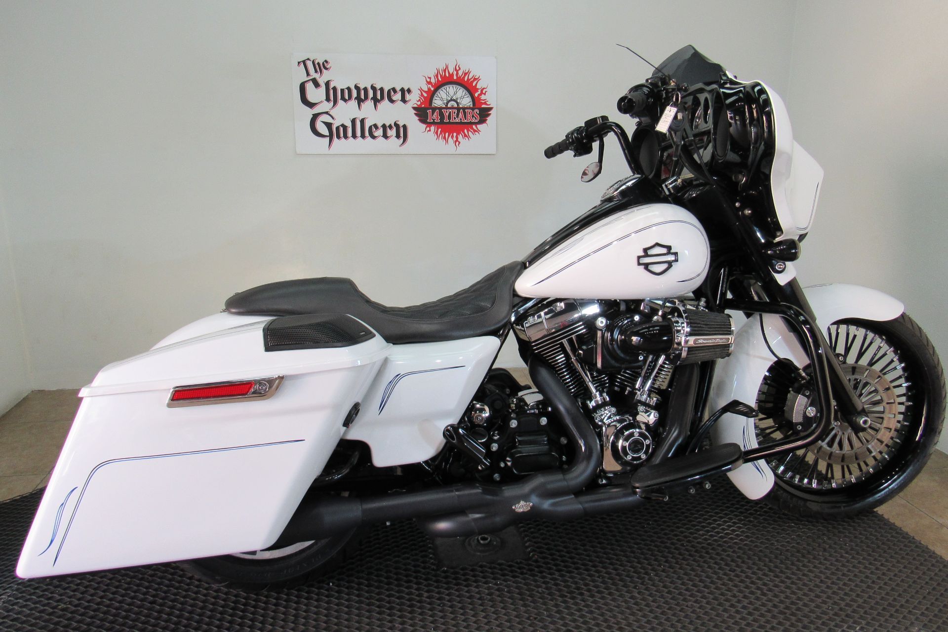 2014 Harley-Davidson Street Glide® Special in Temecula, California - Photo 3